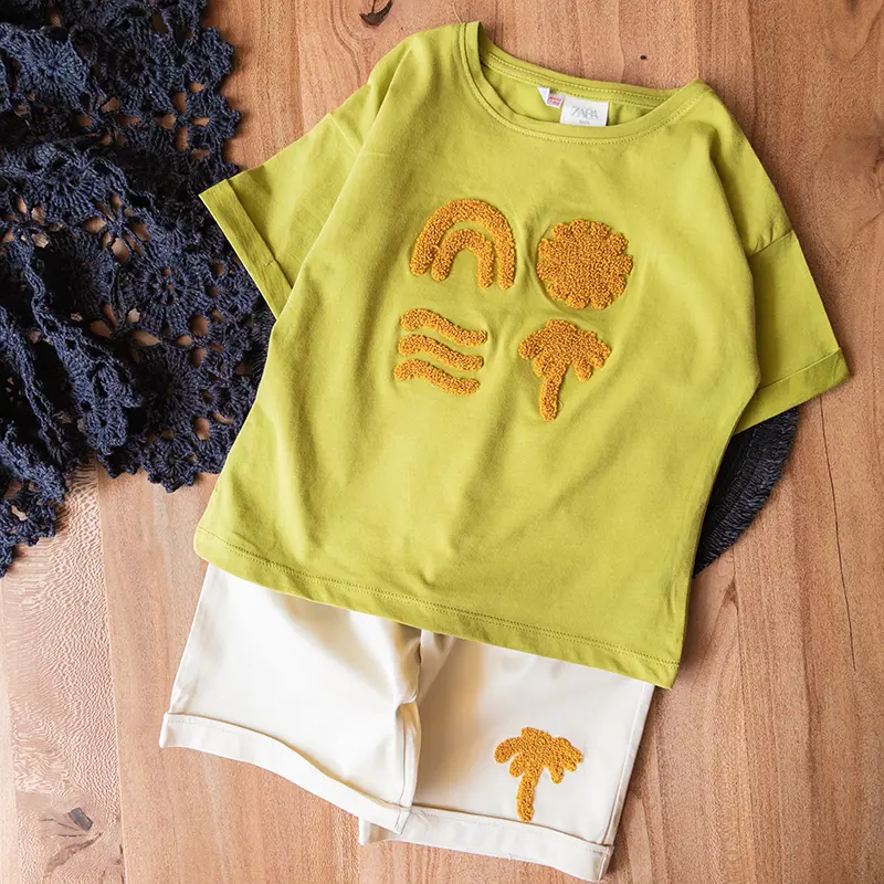 ست کامل تیشرت و شلوارک سبز زارا با طرح ساحلی