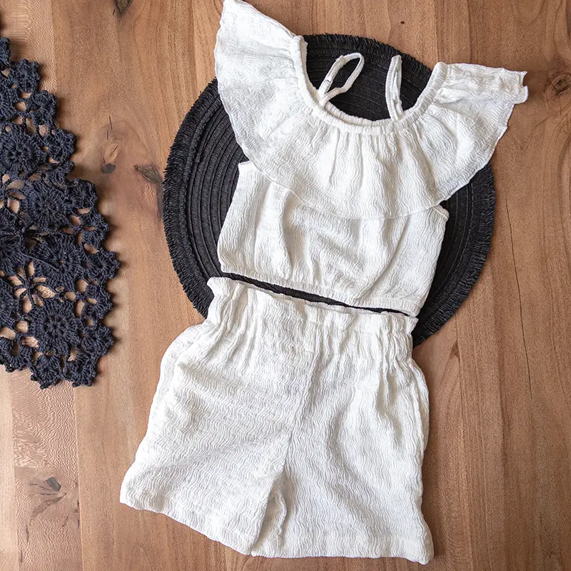 کراپ شلوارک بچه‌گانه چیکوبای سفید رنگ