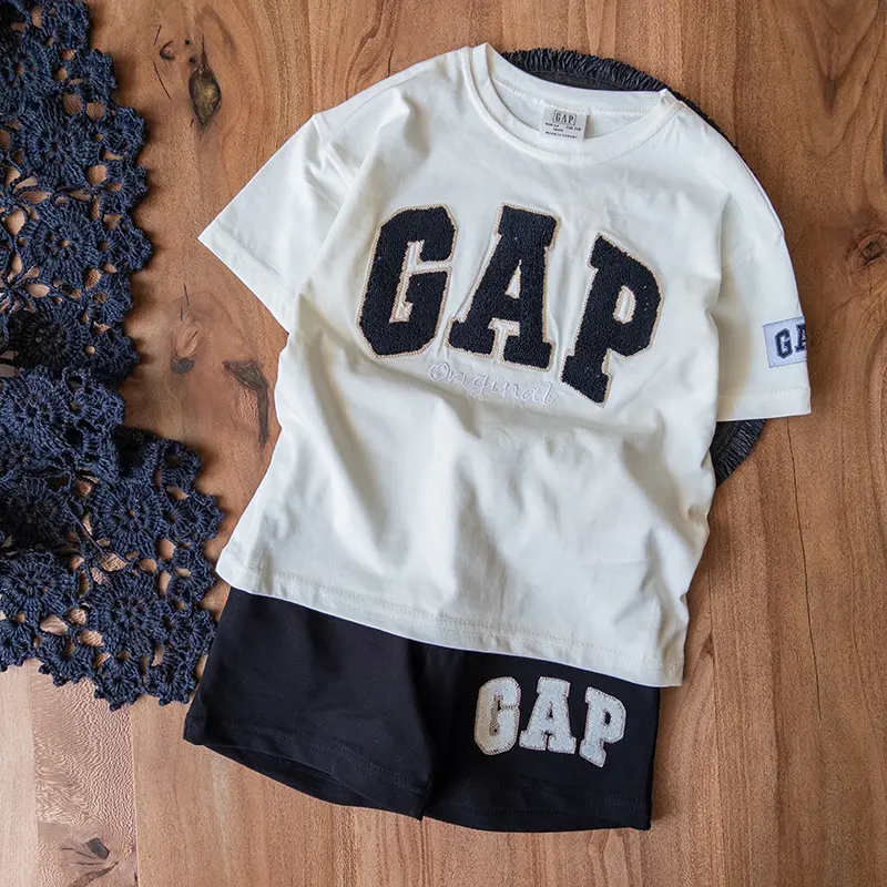 ست کامل تیشرت و شلوارک سفید گپ