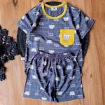 ست راحتی کودکانه با تیشرت و شلوارک طوسی طرح ابر