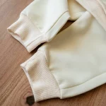 ست هودی شلوار بچه‌گانه دخترانه در رنگ ملایم شیری