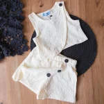 کراپ دامن بچه‌گانه لاسیل با دکمه‌های مشکی