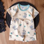 ست راحتی کودکانه با تیشرت و شلوارک و طرح خرگوش و قارچ