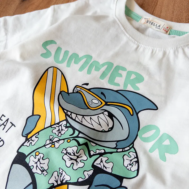 تیشرت و شلوارک بچه‌گانه سبز با چاپ کوسه