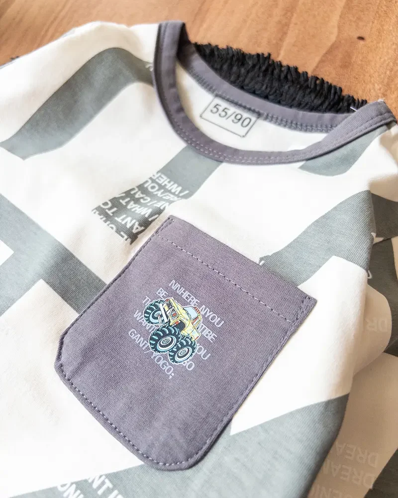 ست لباس نخی کودک پسر با چاپ بزرگ متن انگلیسی