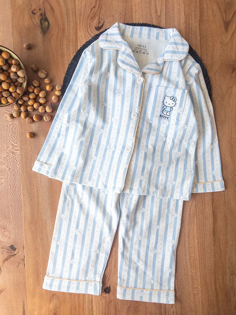 لباس راحتی بچگانه دخترانه جلو دکمه‌ای آبی طرح کیتی راه‌راه