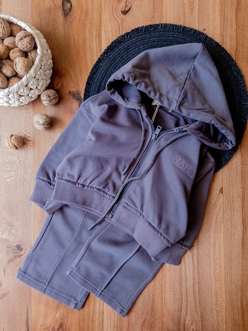 ست سویشرت‌ و شلوار طوسی تیره Nana بچه‌گانه نمای رو‌به‌رو با فیت راحت