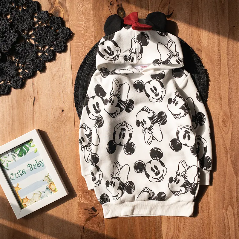 تونیک کلاهدار زارا با طرح میکی بچگانه نمای روبرو