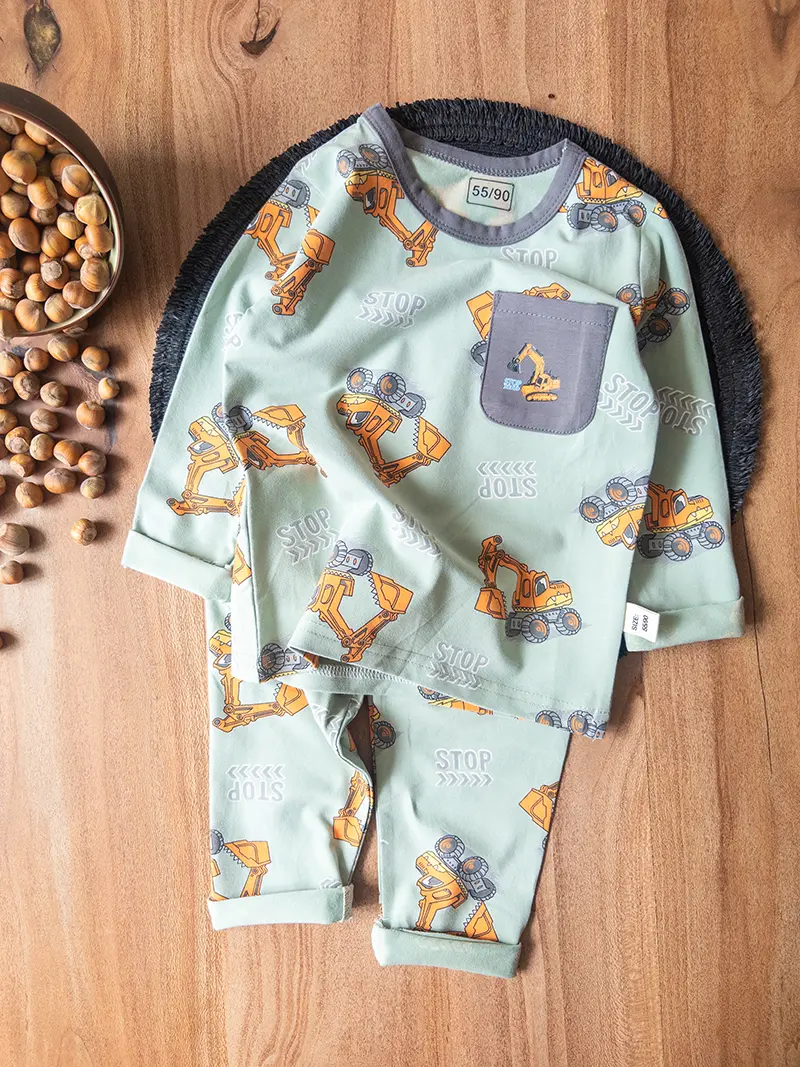 ست راحتی پسرانه نخی با طرح لودر کارتونی نارنجی روی بلوز