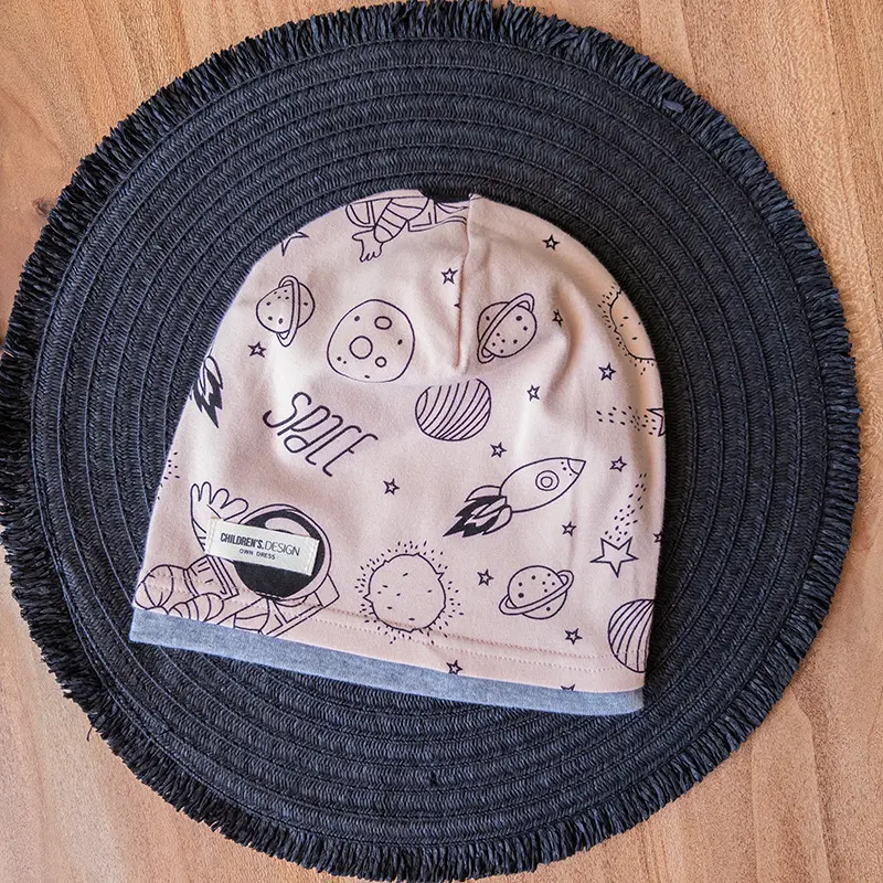 کلاه گرم بچه‌گانه با الهام از لباس فضانوردان